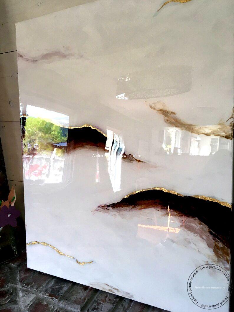 Pictura abstracta Decor Marmura mov cu filon de aur, rasina epoxidica